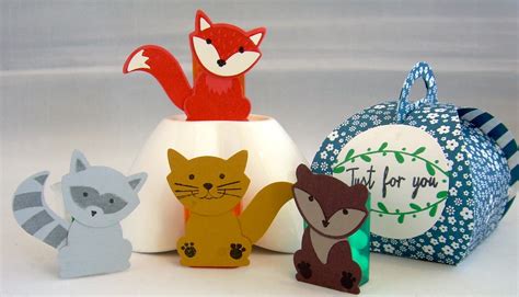 elizabeth's craft room: Fox in a Box with Foxy Friends