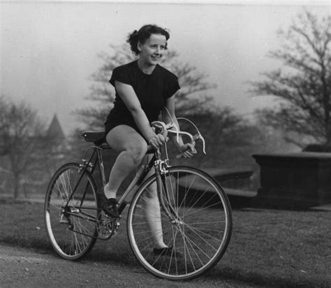 classicvintagecycling: Eileen Sheridan,...