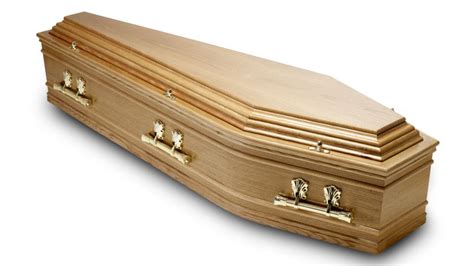 This Is The Difference Between 'Coffin' And 'Casket' - I'm A Useless ...