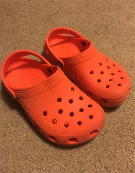 Crocs Kids size J 3 on Mercari | Crocs, Boys shoes kids, Orange crocs