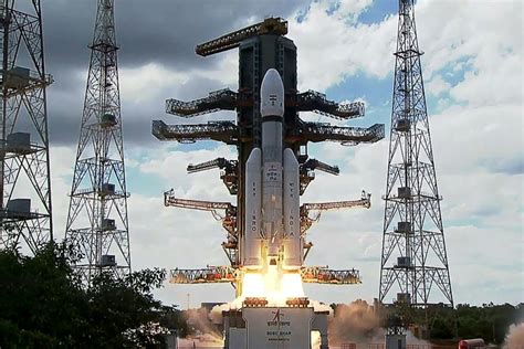 India's historic cut-price Moon mission set for touchdown - Digital Journal