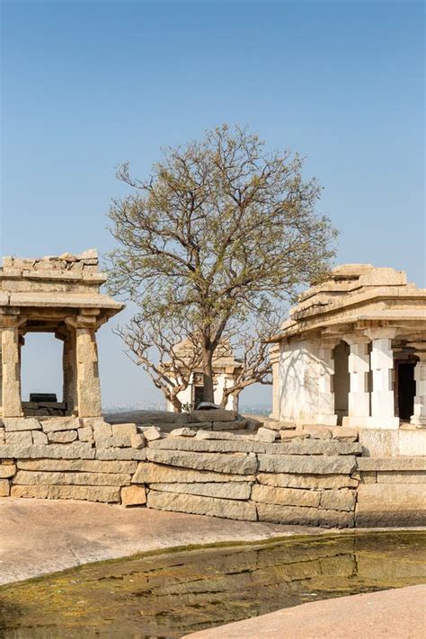 Hemakuta Hill Temples, Hampi, Karnataka, India Stock Image - Image of karnataka, history: 122495529