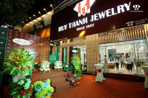 Huy Thanh Jewelry đồng loạt khai trương 2 showroom tại Huế và Đà Nẵng