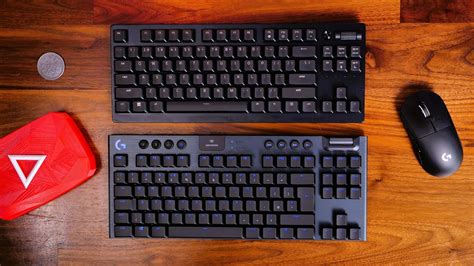 Razer DeathStalker V2 Pro TKL vs Logitech G915 TKL - YouTube