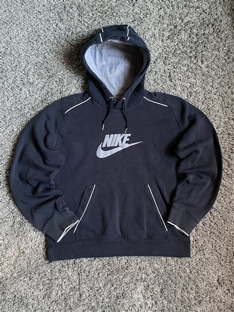 Nike 🦍NIKE VINTAGE OVERSIZE CENTRAL LOGO HOODIE🦍 | Grailed