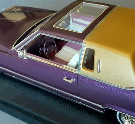 Custom Cadillac Lowrider -- Plastic Model Car Kit -- 1/25 Scale -- #85-4438 pictures by ransanmodels