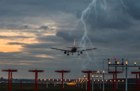 Weathering the storm: how aircraft withstand tough weather conditions ...