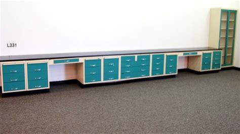 20′ Laboratory Cabinets w/ Desk Areas | National Laboratory Sales