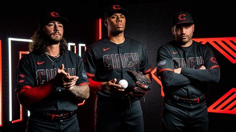 [Sports] - Cincinnati Reds unveil City Connect uniforms: New jerseys, hats | USA Today : r ...