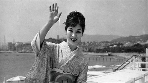 Machiko Kyo, Star of ‘Rashomon’ and Other Films, Dies at 95 - The New York Times