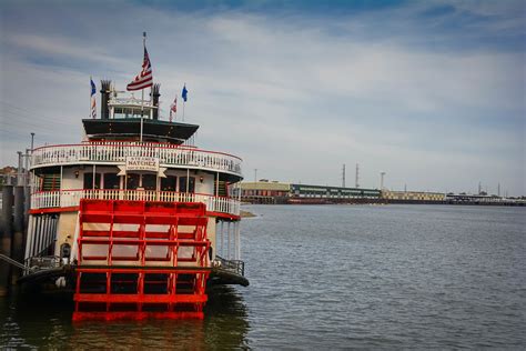 How to Enjoy a Natchez Dinner Cruise in New Orleans