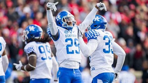 Possible bowl destinations for the Kentucky football team | Lexington ...