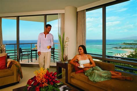 Top 6 Luxury Hotels To Stay in While on Oahu Island