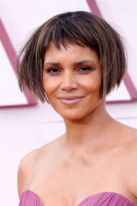 See Halle Berry's Oscars 2021 haircut from every angle