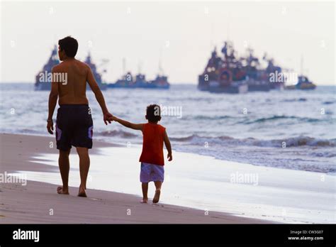 Mancora Beach, Peru Stock Photo - Alamy