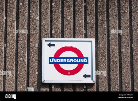 LONDON, ENGLAND - JULY 09, 2015: London Underground sign. The London ...