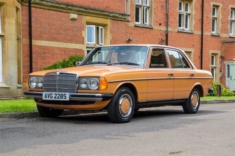 Mercedes-Benz W123 – The Ultimate Classic? | Car & Classic Magazine