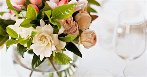 2021's Most Popular Wedding Flowers On Google