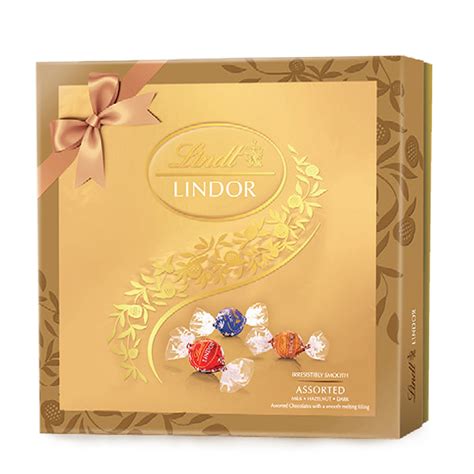 Lindt Lindor Chocolate Gift Box Assorted 225 g Online at Best Price ...