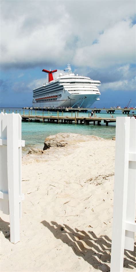 Turks and Caicos Excursions: The Grand Turk Experience | Cruise ship ...