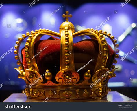 58 Replica Crown Jewels Images, Stock Photos & Vectors | Shutterstock