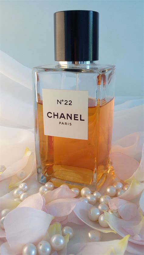 Les Exclusifs de Chanel No 22 Chanel perfume - a fragrance for women 1922