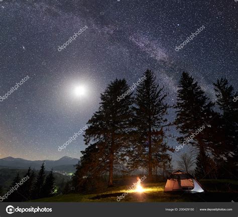 Night Camping Mountains Tourist Tent Burning Campfire Amazing Beautiful Dark — Stock Photo ...