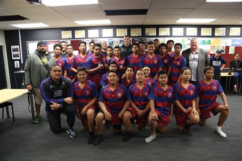 TCTV: Tamaki College U14 Rugby Team meet the All Blacks