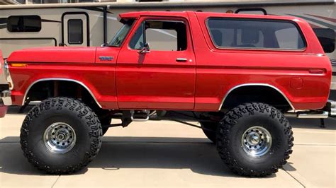 1979 Ford Bronco On Super Swampers 4x4 | Ford Daily Trucks