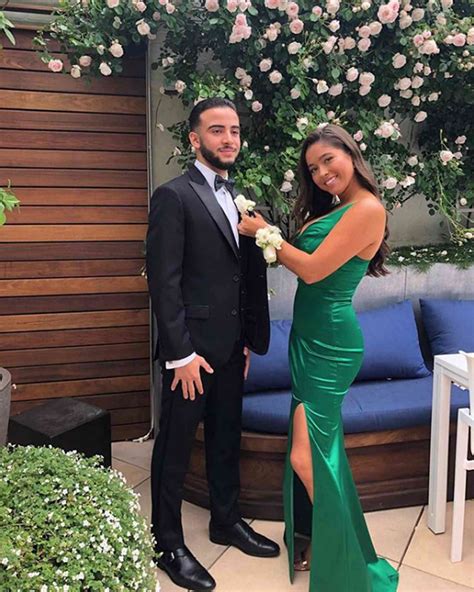 Kelly Ripa Shares Daughter Lola Consuelos' Prom Photos