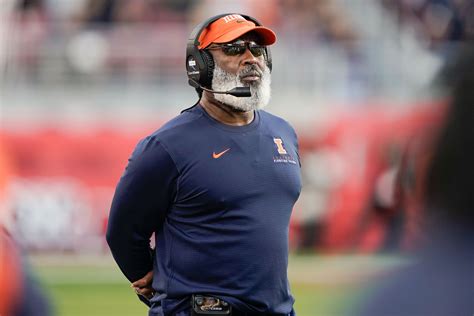 Report: Former Illinois coach Lovie Smith lands NFL defensive ...