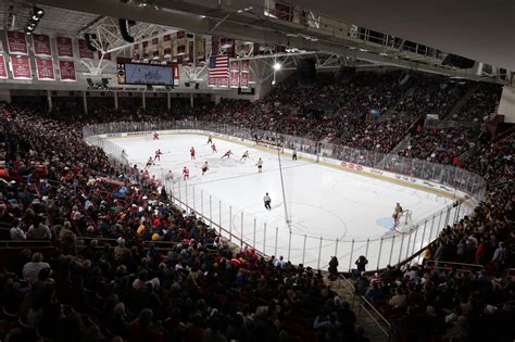 Hockey East Arenas : collegehockey