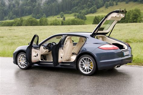 Sport Cars With 4 Doors - Luizshina Music Box