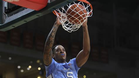 UNC hangs on behind RJ Davis for road win against Miami