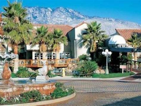 The Oasis Resort in Palm Springs (CA) - Room Deals, Photos & Reviews