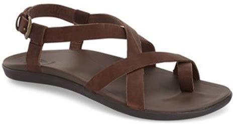 Olukai Upena Leather Sandals in Brown | Lyst