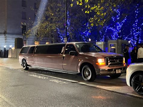 Pink Limos | Pink Limousine | Pink Limos in London