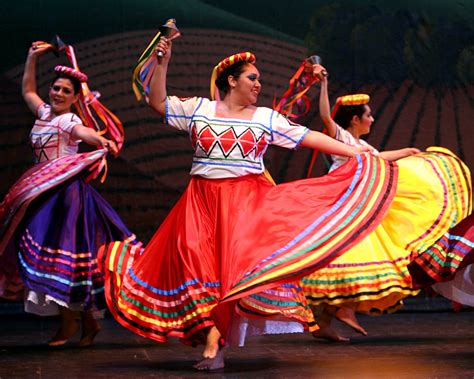 Esperanza Flores Ballet FolkloricoSan Gabriel Mission Playhouse