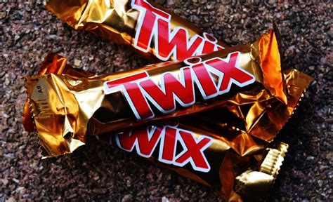 What Are Twix Bars Made Of? What Are Twix Ingredients? – BargainBoxed.com