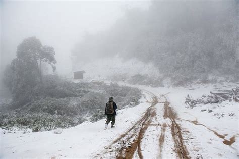 [Photos] Nghe An Records First-Ever Snowfall, 300km South of Hanoi ...