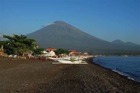 Amed Amed is a long stretch of coast running from the village of Culik ...