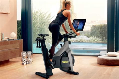 Technogym Bike: online workouts and unlimited entertainment