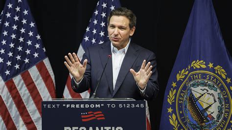 Ron DeSantis Snaps at a Reporter: ‘Are You Blind?’ - The New York Times