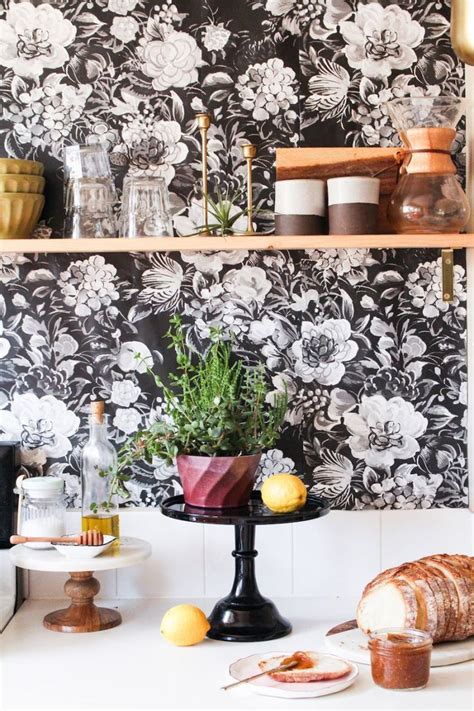 How This Creative Reinvented Her Rental with Major Charm | Floral ...