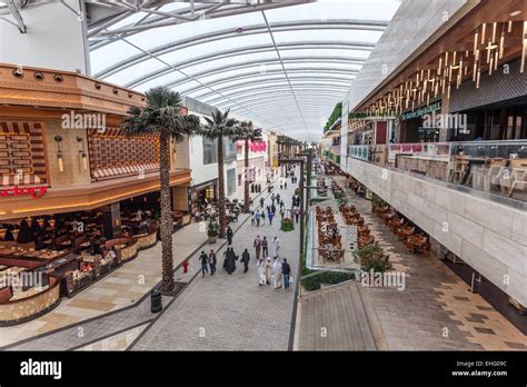 Interior of The Avenues Mall in Kuwait Stock Photo: 79642120 - Alamy