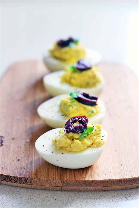 deviled eggs with dry mustard and vinegar