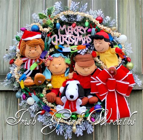 Deluxe Charlie Brown Christmas Wreath, Peanuts Gang Christmas Wreath ...