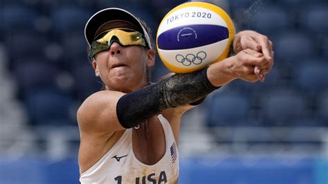 Olympics livestreams, Aug. 4: US beach volleyball semis, more new sports | wcnc.com