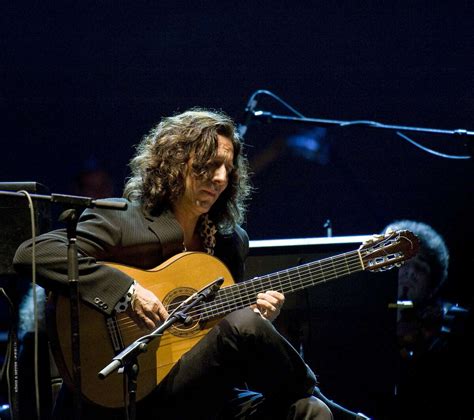 Tomatito carries on after death of flamenco 'father'