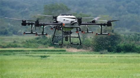 DJI unveils T30 drone that can spray 240 acres of pesticides per hour - CnTechPost